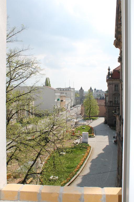 Bett-Point Am Rathaus Vendégház Potsdam Kültér fotó